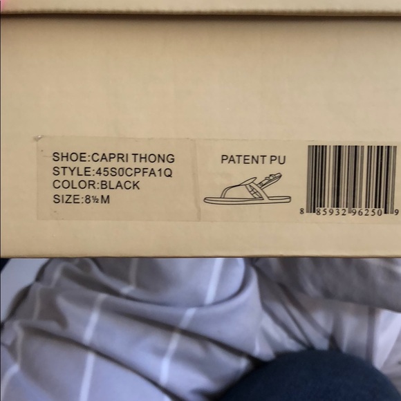 Michael Kors - Picture 2 of 2